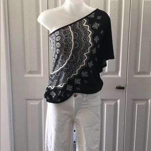 One shoulder black/white shirt
